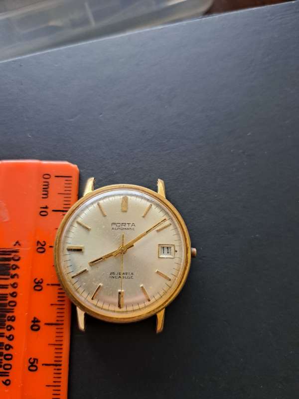 Broken Porta Watch