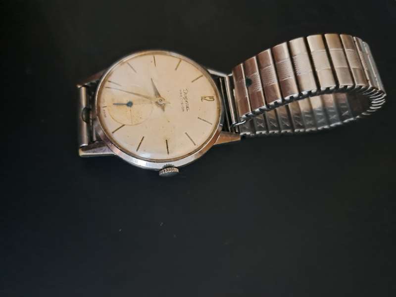 Broken Dugena Watch(Sold for spares or repairs)