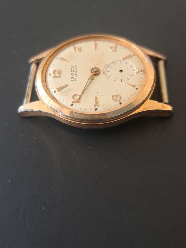 Broken Invicta Watch (Not running)