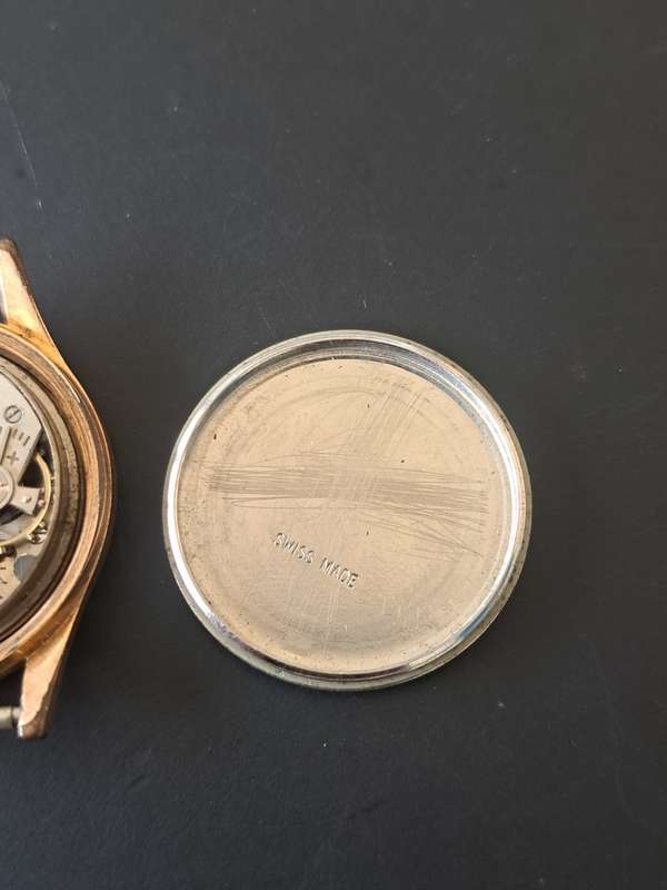 Broken Invicta Watch (Not running)