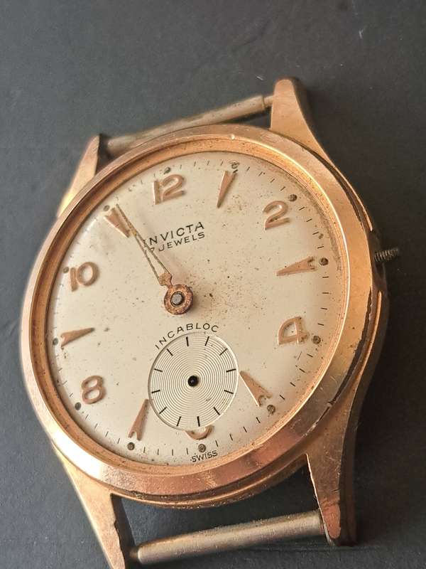 Broken Invicta Watch (Not running)