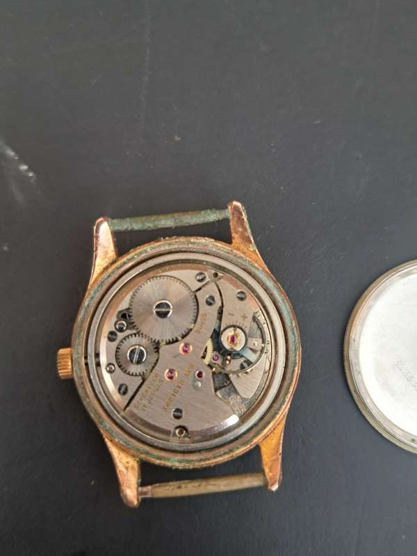 Broken Invicta Watch (Not running)