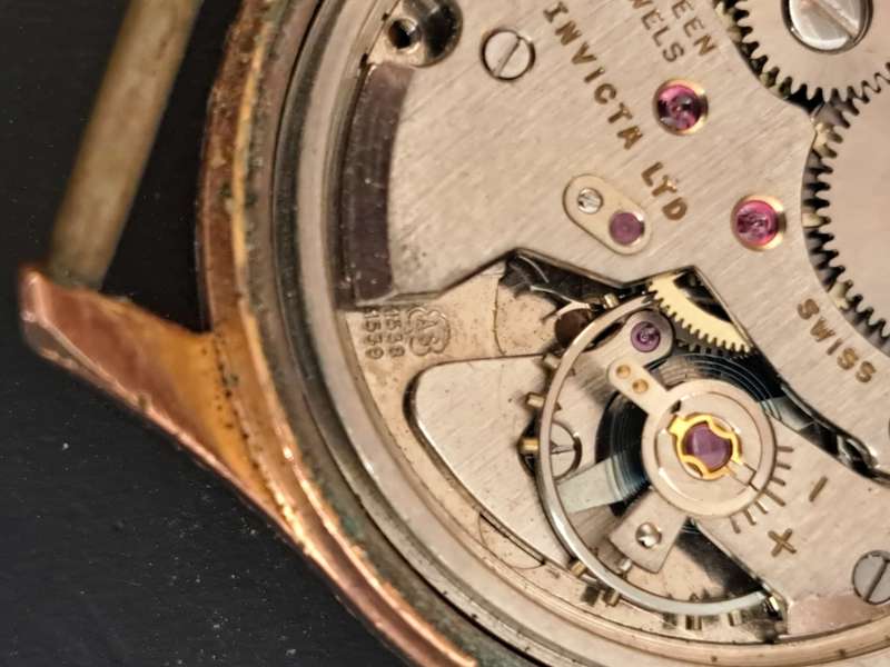 Broken Invicta Watch (Not running)