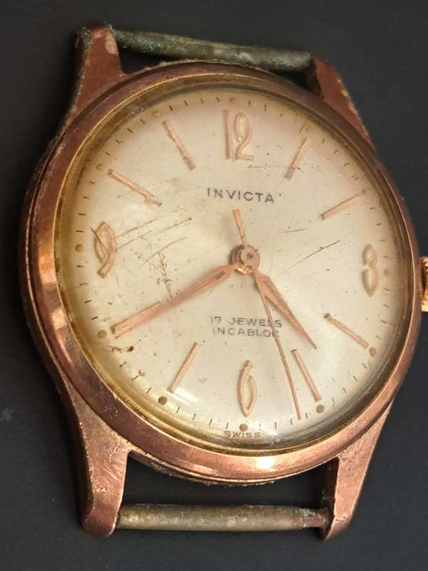 Broken Invicta Watch (Not running)