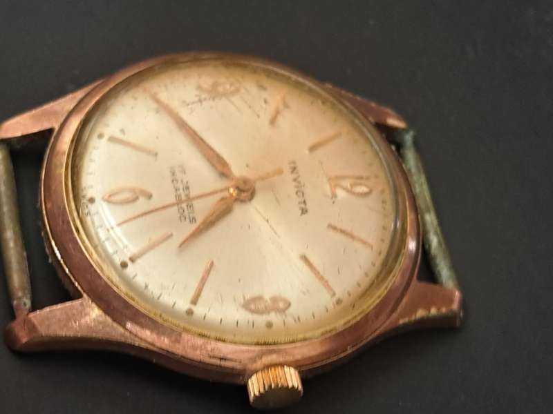 Broken Invicta Watch (Not running)