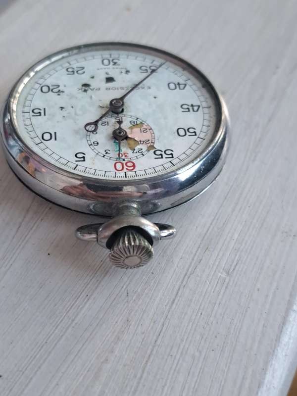Faulty Stop Watch