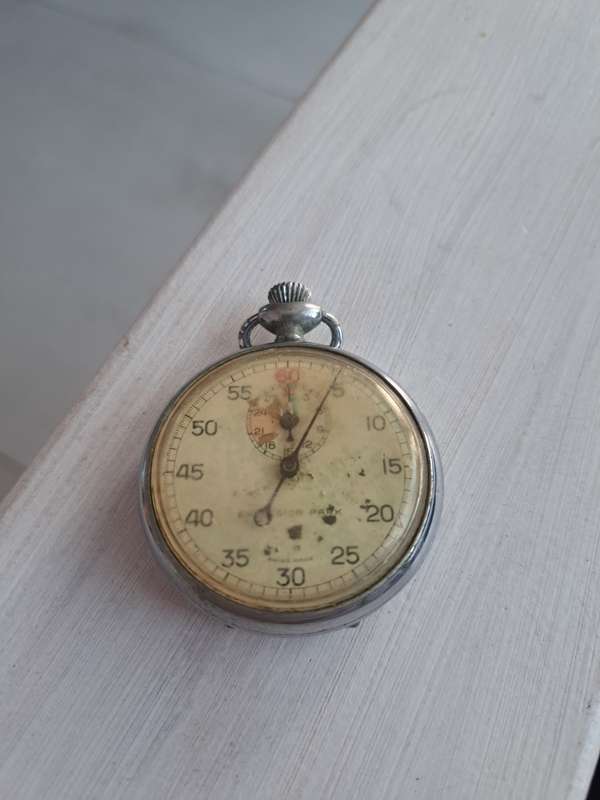 Faulty Stop Watch