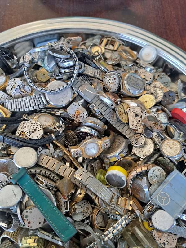 Lot of Watch Parts(R1 Auction)