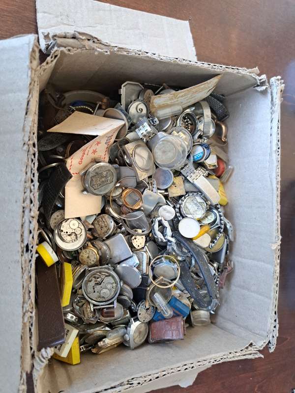 Lot of Watch Parts(R1 Auction)