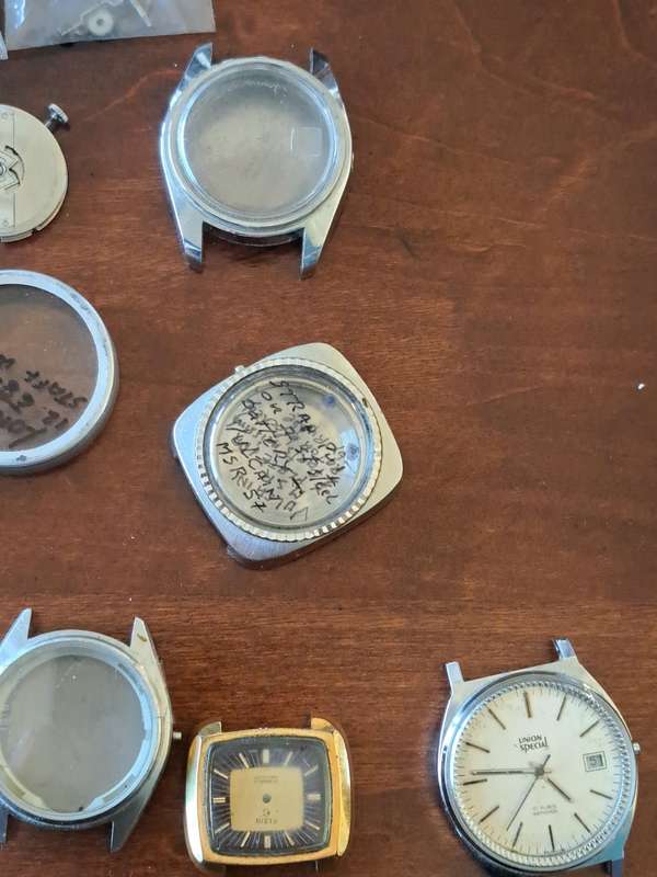 Random Watch Parts (NOT WORKING)