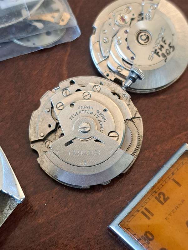 Random Watch Parts (NOT WORKING)