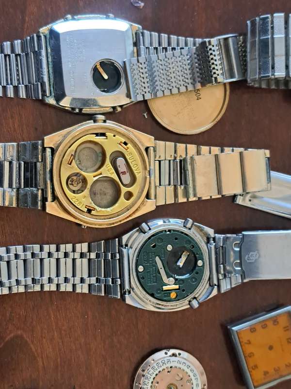 Random Watch Parts (NOT WORKING)