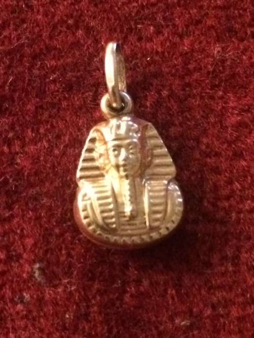 Solid gold 9ct pharo!!! Bargain