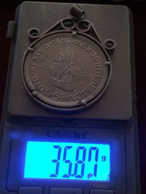CRAZY R1!!!! 1952 crown pendant