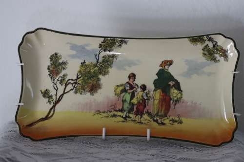 ROYAL DOULTON ENGLISH OLD SCENE---SANDWICH PLATTER-`-THE CLEANERS` 270X 130CM