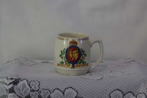 CORONATION of KING GEORGE VI---QUEEN ELIZABETH May1937-special mug