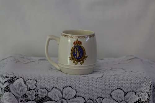 CORONATION of KING GEORGE VI---QUEEN ELIZABETH May1937-special mug