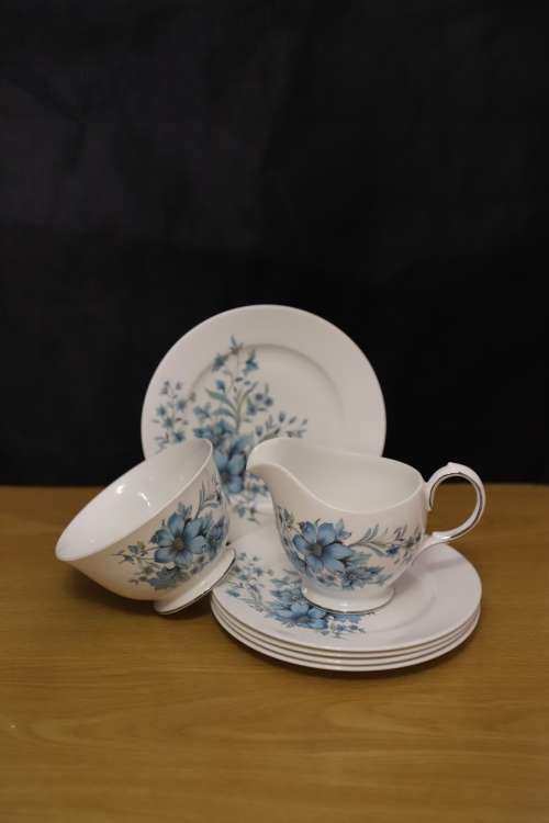 QUEEN ANNE BONE CHINA --SIDE PLATE-Flower Pattern 1959-1964