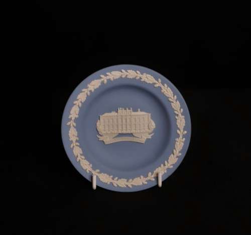 WEDGWOOD -Jasperware--small round plate -KENSINGTON PALACE