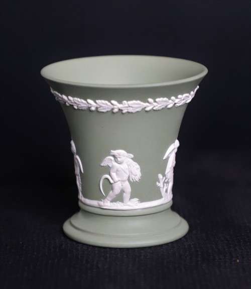 VINTAGE WEDGWOOD JASPERWARE -SAGE GREEN -SEASONAL VASE