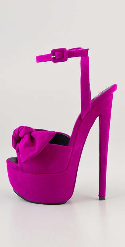 FREE SHIPPING!! Stunner Shoes!!