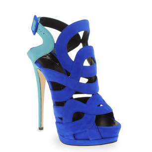 FREE SHIPPING!! Stunner Shoes!!