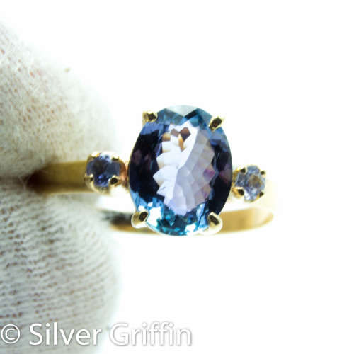 *1.74 tcw 100% Natural Tanzanite Ring  9ct Solid  Gold.