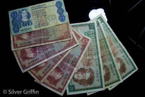 MIXED LOT SA NOTES AS PER PICTURE * ONE BID FOR ALL 8 NOTES