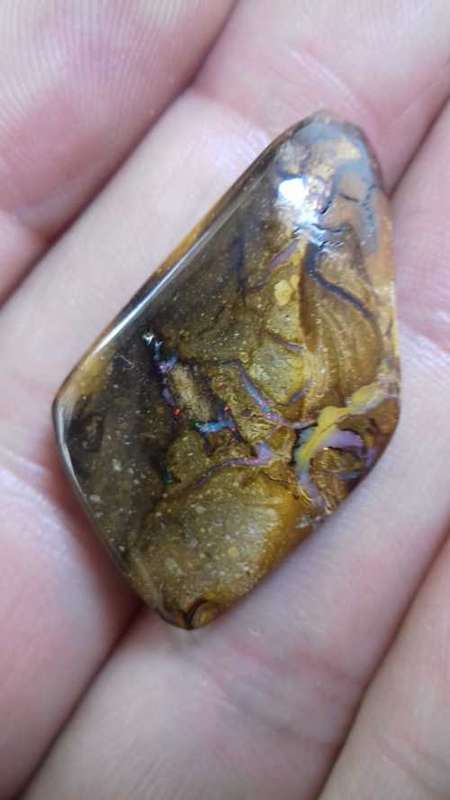 Australian koroit boulder opal 22 ct