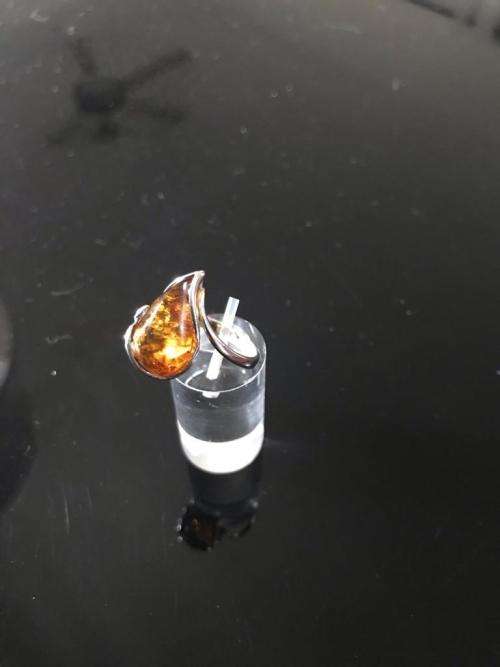 LIGHT COGNAC AMBER SET IN SILVER RING