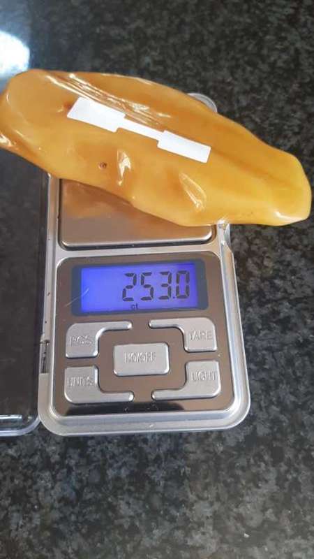 BIG 250ct BEST QUALITY BEESWAX BALTIC AMBER