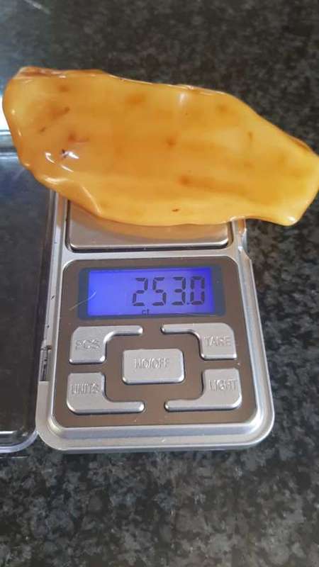 BIG 250ct BEST QUALITY BEESWAX BALTIC AMBER
