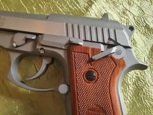 SWISS ARMS  BLOWBACK 4.5mm full steel BB Pistol + Holster + Pellets