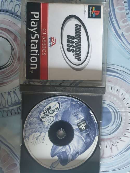 4 x PS1 Games