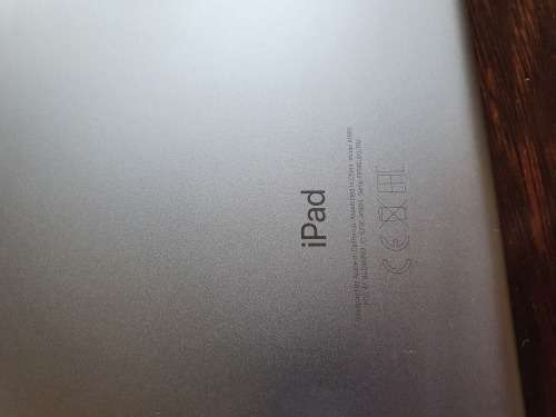 Apple IPad 6 32GB WiFi Only (Please Read)
