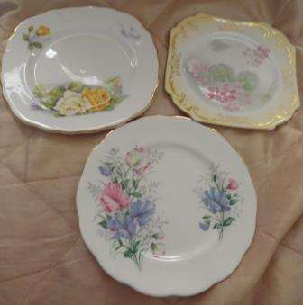A collection of top English porcelain plates/saucers inc Royal ALbert etc.