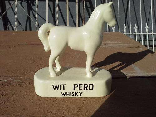 Wit Perd/White Horse Whisky Ceramic Figurine