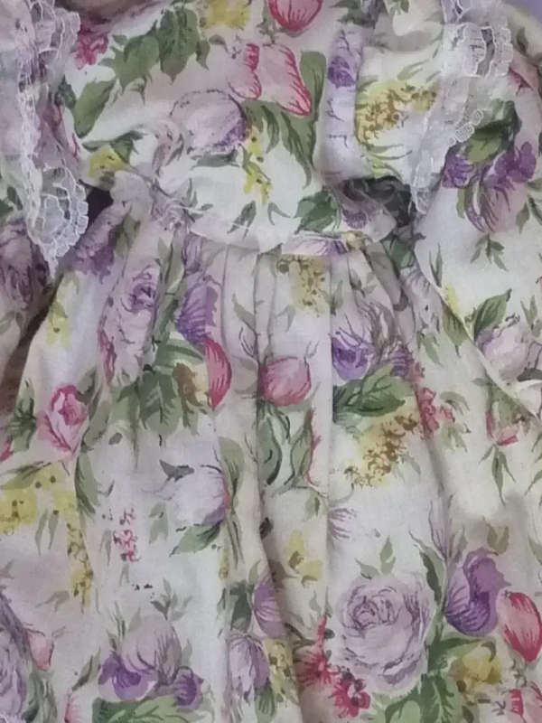 STUNNING VINTAGE PORCELAIN DOLL - VERY NEED