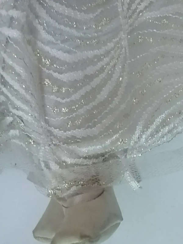 STUNNING VINTAGE PORCELAIN DOLL - VERY NEED