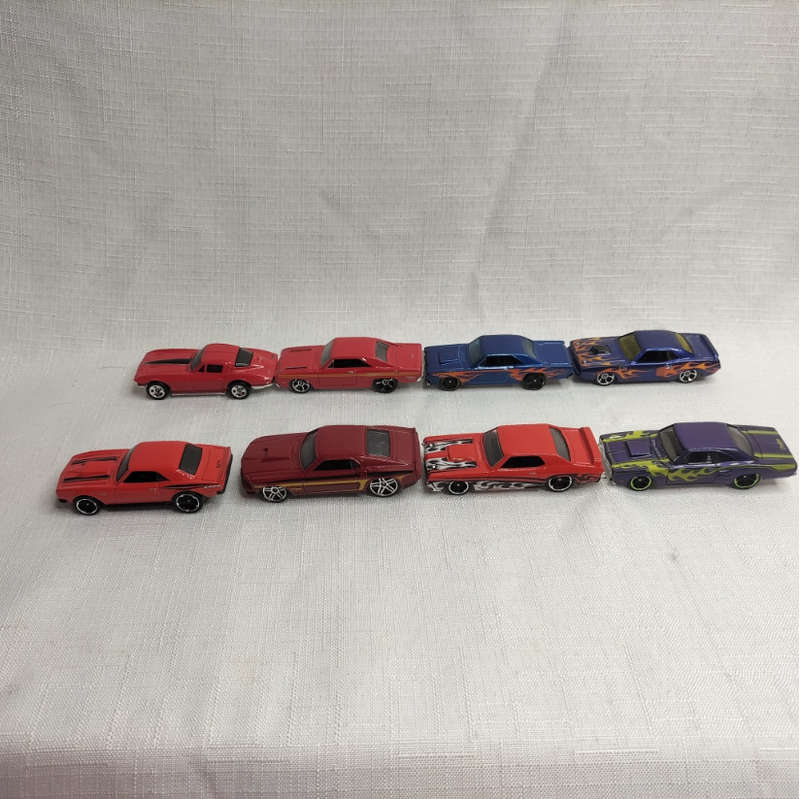 8 Hot Wheel Cars