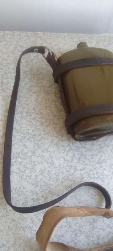 WOW - WW1 1903 pattern cavalry water bottle with leather harness