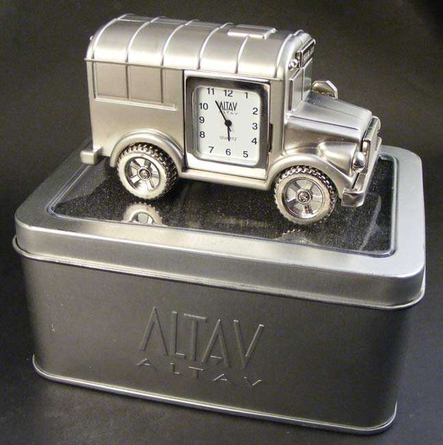 Collectable Altav Miniature Desk Clock - School Bus - Full metal