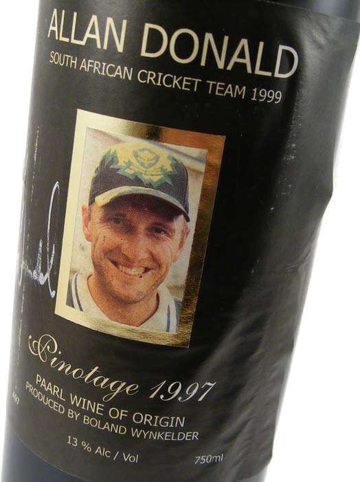 Allan Donald - 1999 SA Cricket Team Special release 1997 Pinotage - Collectable dry red wine