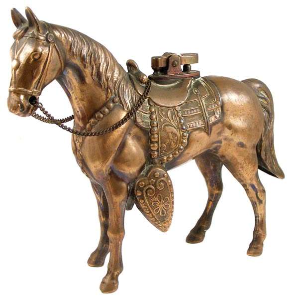 Collector's Piece! Vintage Van Hunks Pure Copper Ornate Horse Table Lighter In Great Shape