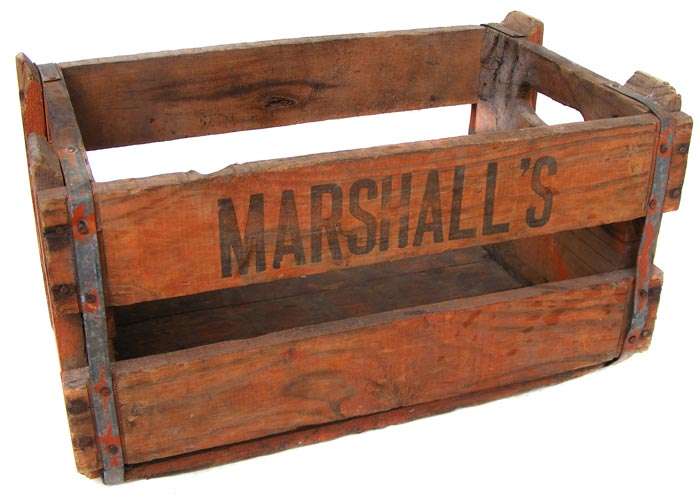 Old Marshall's Coldrink Crate in good condition - Great decor item