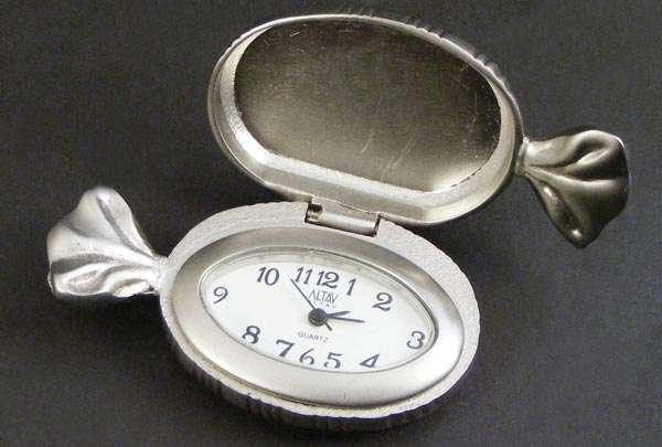 Collectable Altav Miniature Desk Clock - Wrapped Sweet - Full metal - In tin