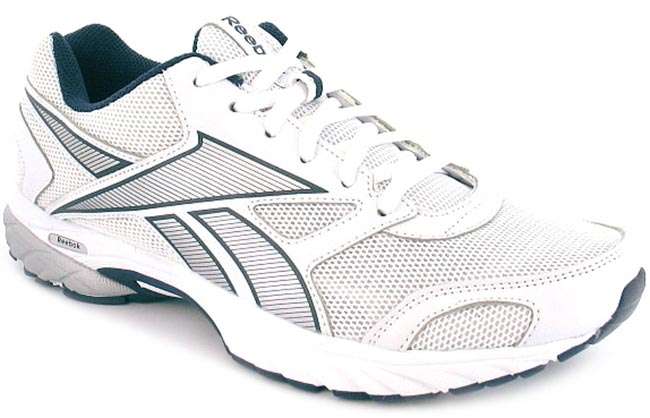 New Pair of Reebok Triplehall  DMX Ride Technology Running Shoes - White/Navy - Size 10