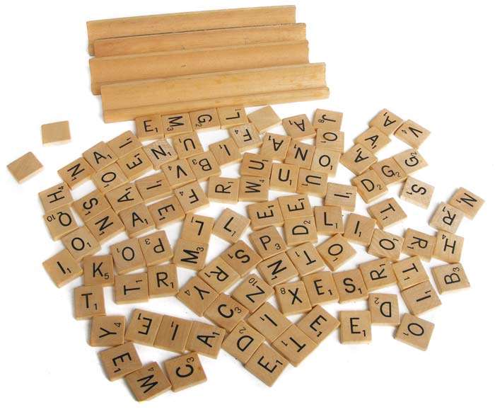 Vintage Wooden Scrabble set - Complete and in great shape