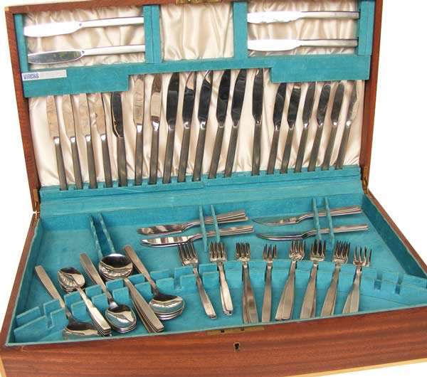 VINERS of Sheffield Stainless Steel Part Cutlery Set - Good condition - Top Quality - 88 Pieces