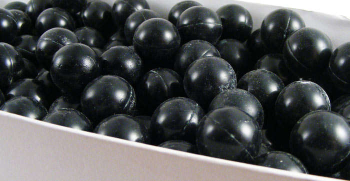 Lot of 250 .68 Cal Paintballs - Black shell - unknown fill colour